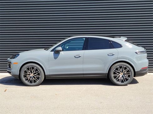 New 2026 Porsche Cayenne Coupe image 2