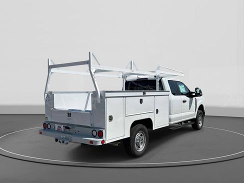 New 2026 Ford F350 XL w/ XL Chrome Package RWD image 4