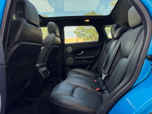 Used 2018 Land Rover Range Rover Evoque SE Premium AWD/4WD image 18