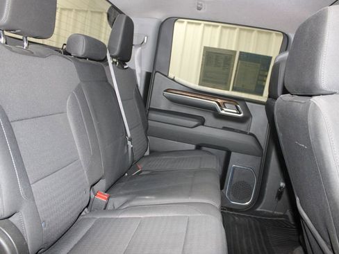 Used 2024 GMC Sierra 1500 SLE image 29