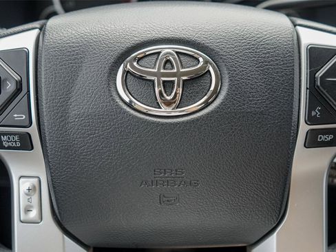 Used 2017 Toyota Tundra SR5 image 14