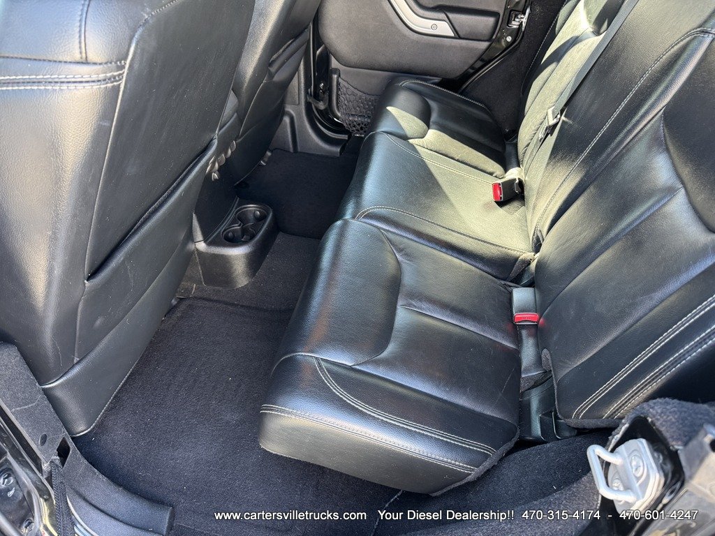 Used 2014 Jeep Wrangler Unlimited Sahara w/ Connectivity Group AWD/4WD image 25