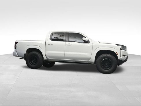Used 2022 Nissan Frontier SV RWD image 14