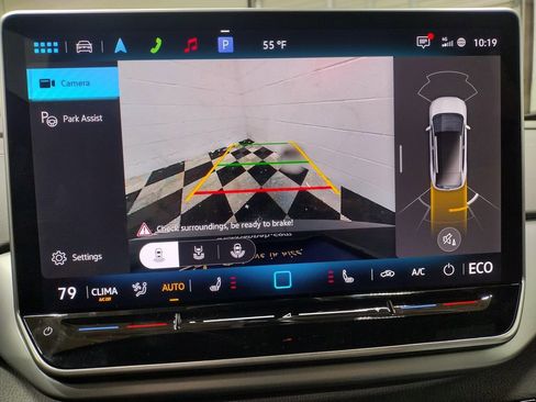 New 2026 Volkswagen ID.4 Pro image 9