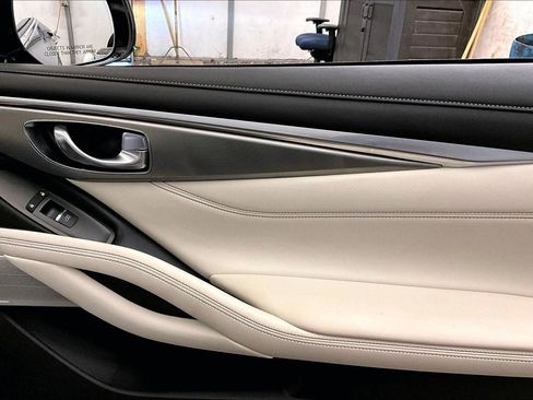 Used 2018 INFINITI Q60 3.0t Luxe w/ Sensory Package 3.0T Luxe image 23