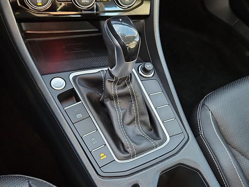 Used 2024 Volkswagen Jetta SEL image 15