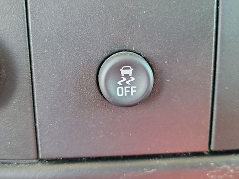 Used 2023 GMC Savana 2500 w/ Driver Convenience Package image 19