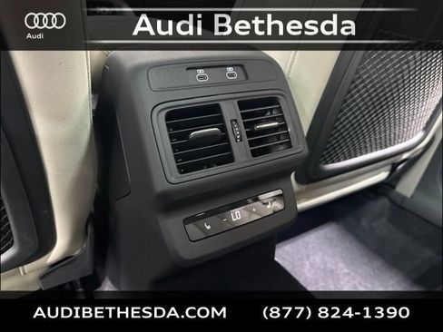 Certified 2025 Audi Q5 Prestige AWD/4WD image 27