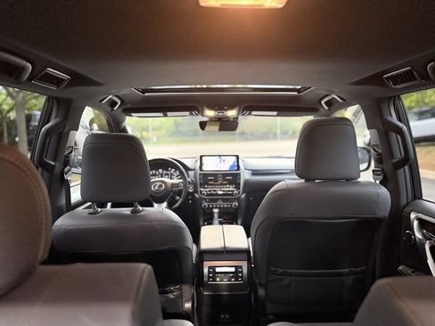 Used 2023 Lexus GX 460 Premium image 33