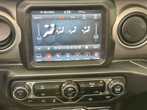 Used 2023 Jeep Wrangler Unlimited w/ Sun & Screen Package AWD/4WD image 15