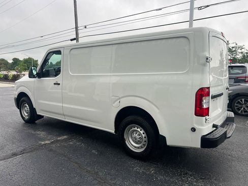 Used 2021 Nissan NV 1500 SV RWD image 3
