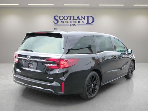 Used 2025 Honda Odyssey Sport-L image 6