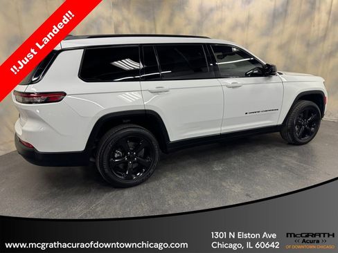 Used 2023 Jeep Grand Cherokee L Laredo image 9