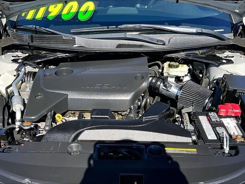 Used 2017 Nissan Altima 2.5 SR image 32