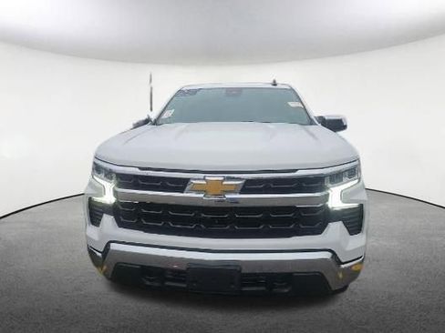 Used 2023 Chevrolet Silverado 1500 LT image 2