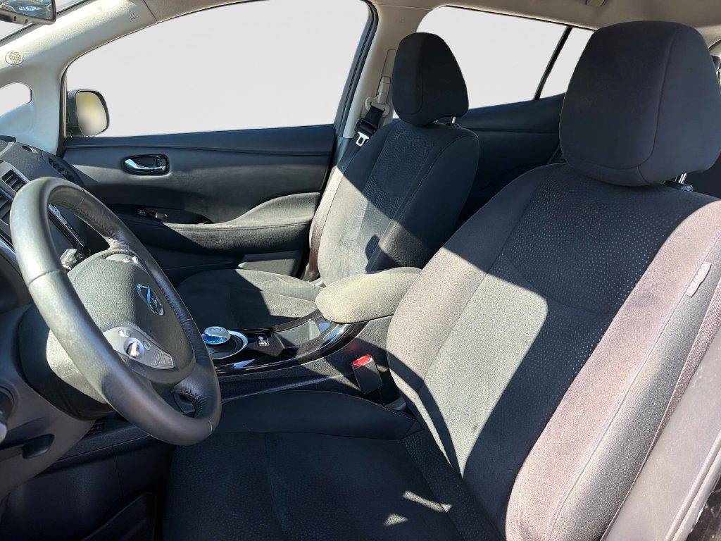 Used 2017 Nissan Leaf SV w/ Premium Package FWD image 20