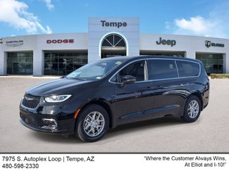 New 2026 Chrysler Pacifica Select video 1