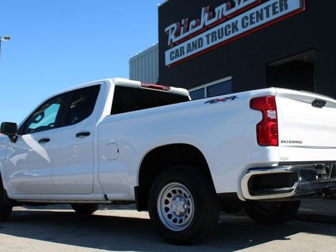 Used 2024 Chevrolet Silverado 1500 W/T w/ WT Value Package AWD/4WD image 5