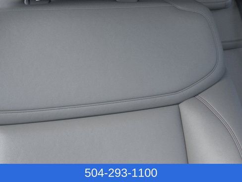 New 2026 Ford Expedition Active image 16