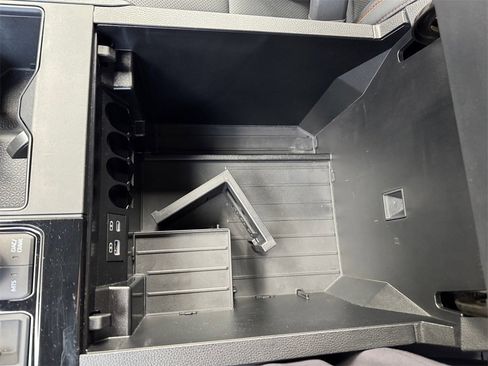 Used 2025 Toyota Tundra SR5 image 27