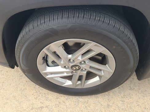 Used 2025 Hyundai Tucson SE image 10