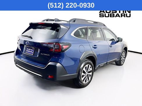 Certified 2025 Subaru Outback Premium image 8