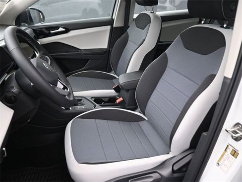 New 2025 Volkswagen Taos S image 23
