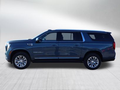 New 2026 GMC Yukon XL Denali w/ Sun & Power Step Package