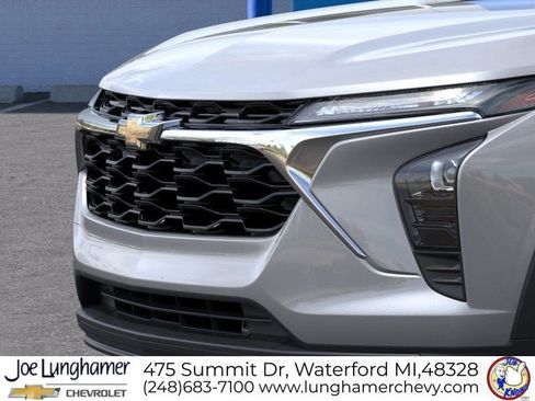 New 2026 Chevrolet Trax LS w/ LS Convenience Package FWD image 13