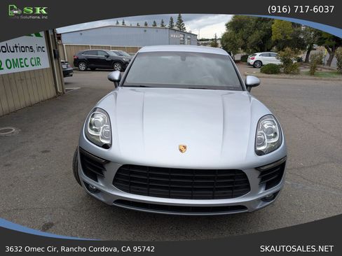Used 2016 Porsche Macan S image 3