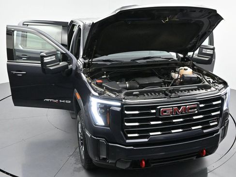 Used 2024 GMC Sierra 2500 AT4 w/ AT4 Premium Plus Package AWD/4WD image 42