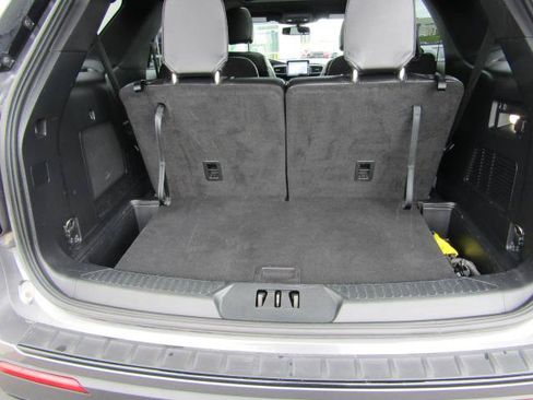 Certified 2022 Ford Explorer ST-Line w/ Class IV Trailer Tow Package AWD/4WD image 16