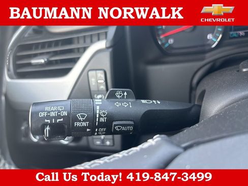 Used 2018 GMC Yukon SLT w/ Open Road Package image 23