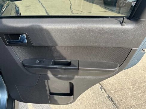 Used 2012 Ford Escape Limited image 18