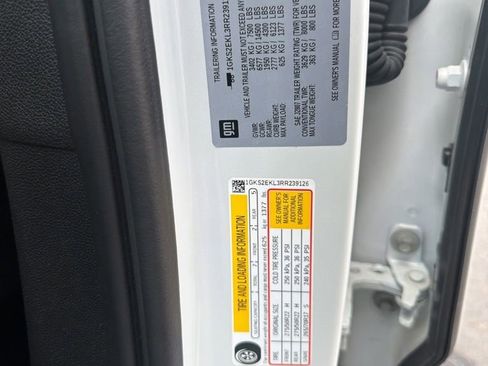 Used 2024 GMC Yukon Denali Ultimate AWD/4WD image 48