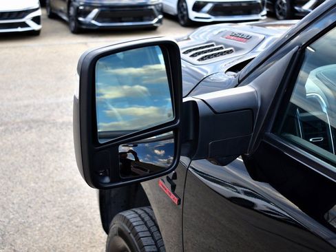 Used 2024 RAM 3500 Laramie w/ Night Edition image 17