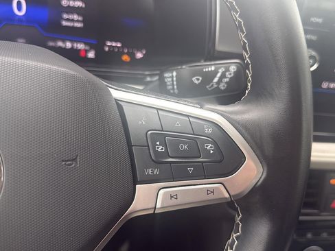 Used 2025 Volkswagen Taos S image 15