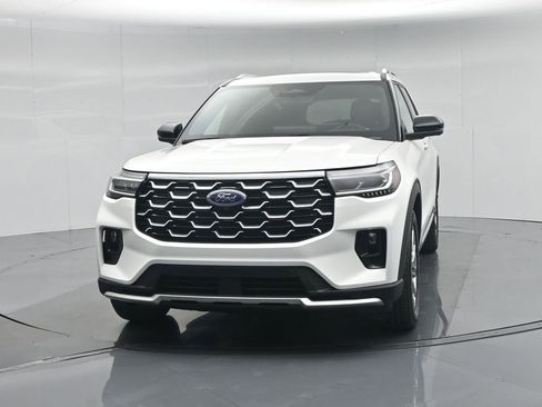 Used 2025 Ford Explorer Platinum RWD image 61