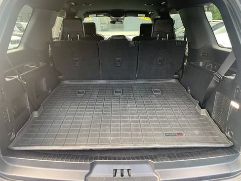 Used 2019 Ford Expedition XLT w/ Equipment Group 202A AWD/4WD image 4