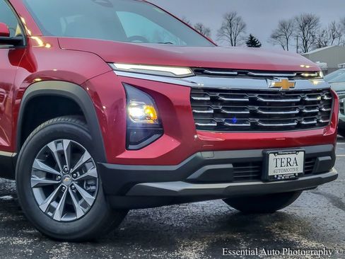 New 2026 Chevrolet Equinox LT w/ Convenience Package II image 2