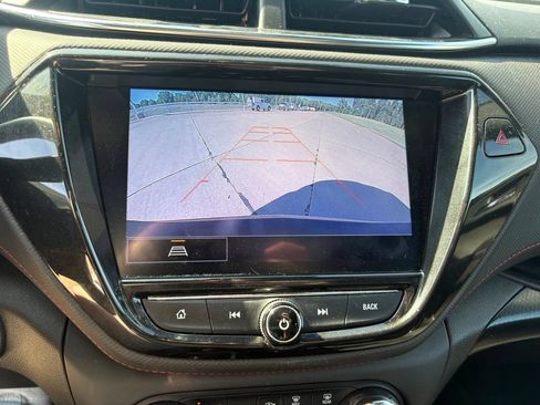 Used 2022 Chevrolet TrailBlazer RS w/ Sun and Liftgate Package AWD/4WD image 23