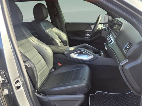 Used 2022 Mercedes-Benz GLS 450 4MATIC image 15