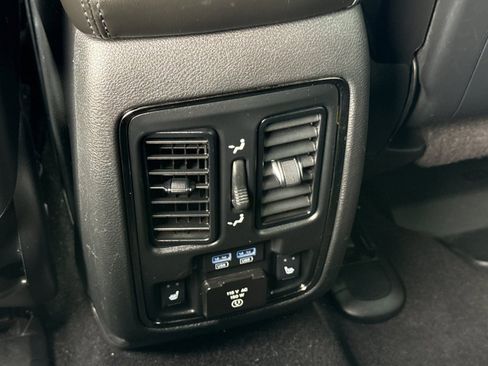 Used 2020 Dodge Durango GT image 13