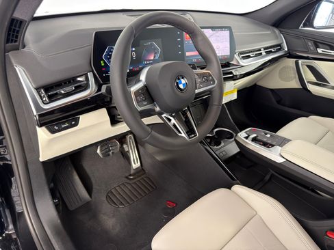 Used 2026 BMW X2 xDrive28i w/ M Sport Package AWD/4WD image 4