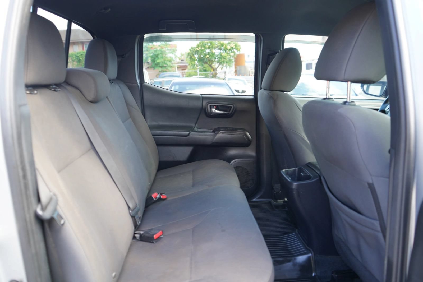 Used 2017 Toyota Tacoma TRD Sport RWD image 19