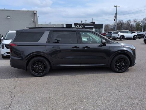 New 2026 Kia Carnival SX image 2