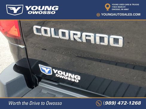 Used 2016 Chevrolet Colorado Z71 w/ Z71 Midnight Edition AWD/4WD image 30