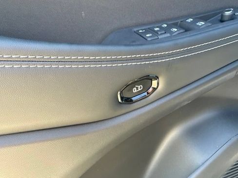 New 2026 Jeep Cherokee Laredo AWD/4WD image 12