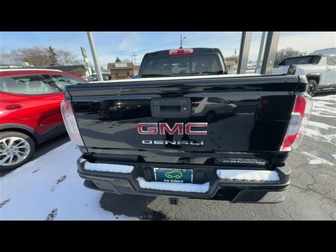 Certified 2022 GMC Canyon Denali image 8