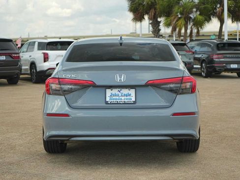 Used 2024 Honda Civic EX image 5